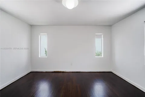 $9,500 | 550 West 49th Street, Miami Beach, FL 33140