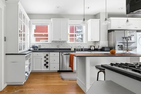 $1,025,000 | 44 Prince Street, Unit 1, Boston, MA 02130
