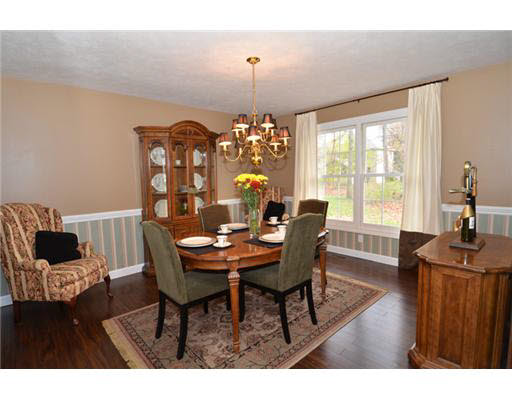 52702 Spring Valley Lane Granger, IN 46530 - Photo 4 of 20 Gallery Image 4
