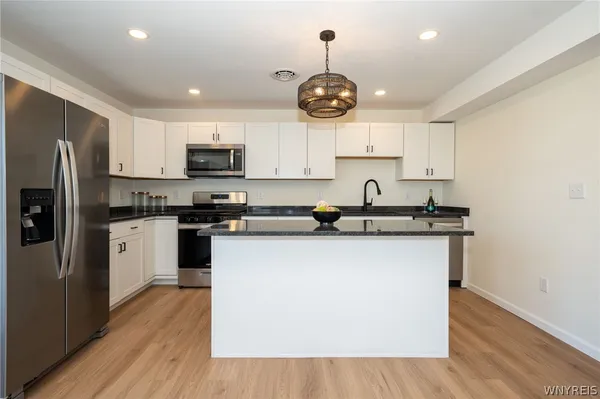 $449,000 | 1011 Muriel Drive, Hanover, NY 14081