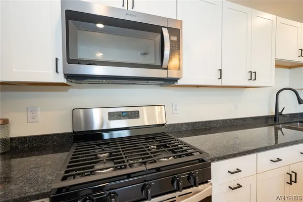 $449,000 | 1011 Muriel Drive, Hanover, NY 14081