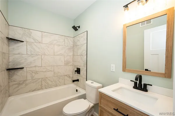 $449,000 | 1011 Muriel Drive, Hanover, NY 14081