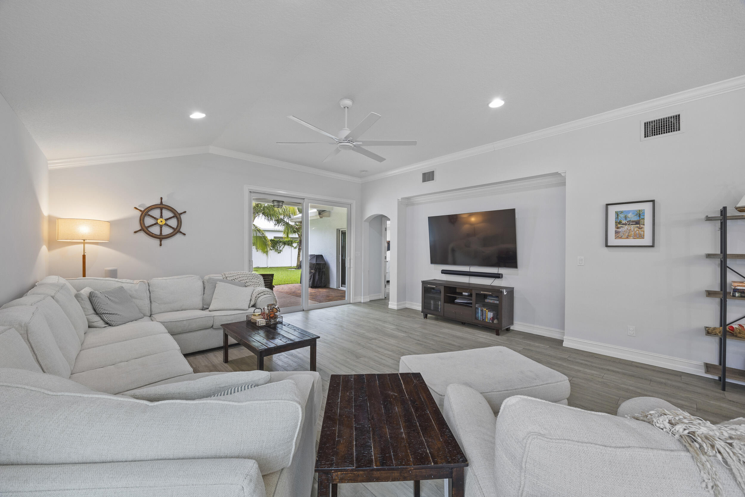 17574 Cinquez Park Road East Jupiter, FL 33458 - Photo 13 of 30 14_jv2a9861