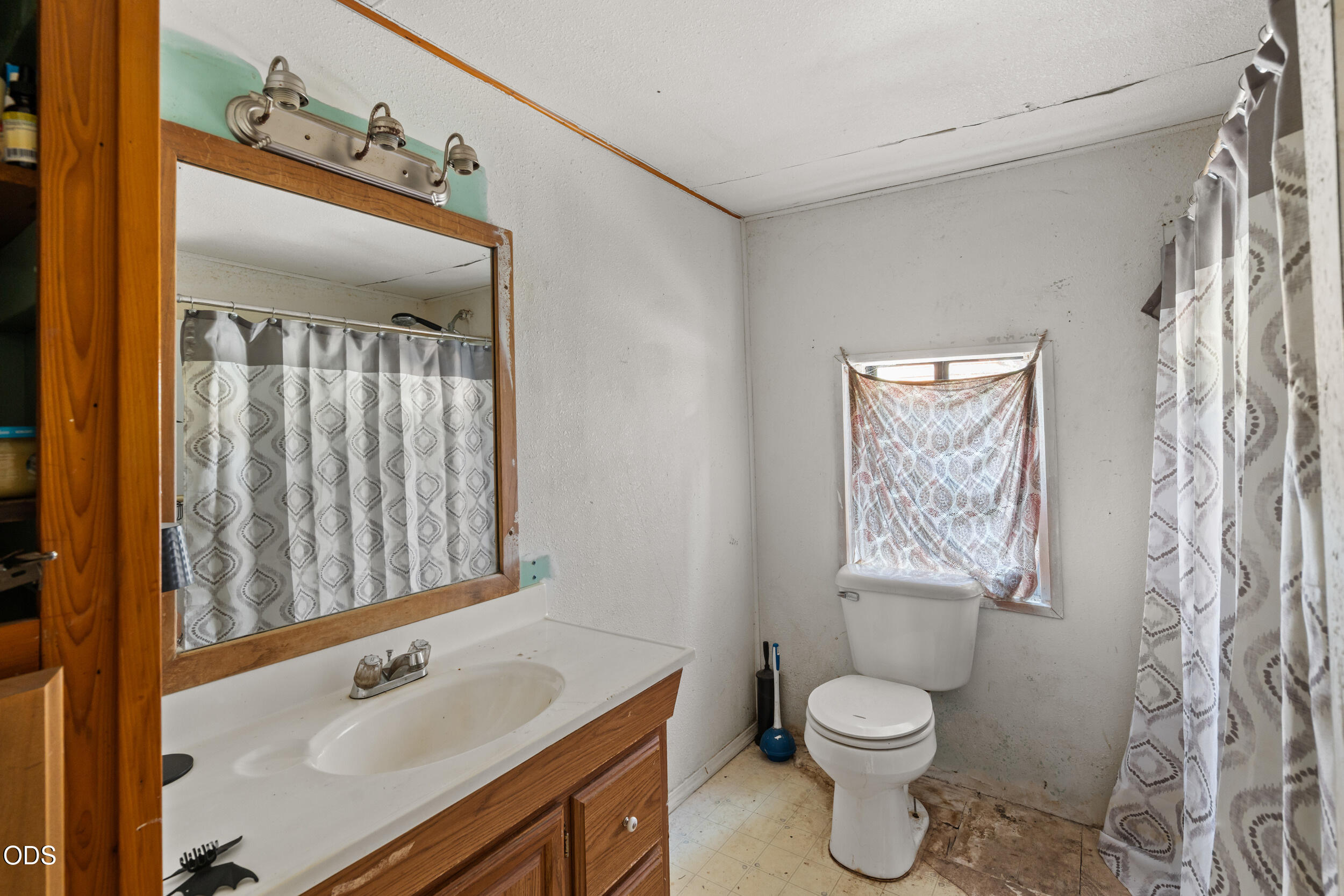 3580 Rockydale Road Cave Junction, OR 97523 - Photo 11 of 39 Gallery Image 11
