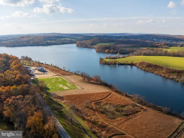 $2,950 | 913 Harbour Ridge Lane, Downingtown, PA 19335