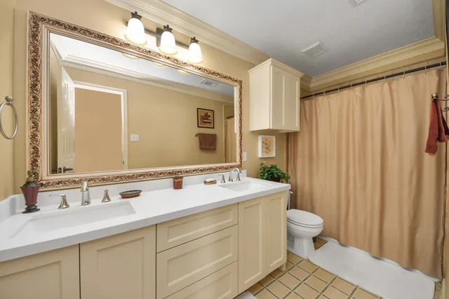 $509,500 | 10138 Bayou Manor Lane, Houston, TX 77064