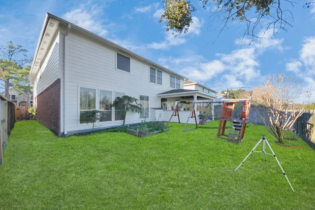 $509,500 | 10138 Bayou Manor Lane, Houston, TX 77064