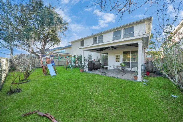 $509,500 | 10138 Bayou Manor Lane, Houston, TX 77064