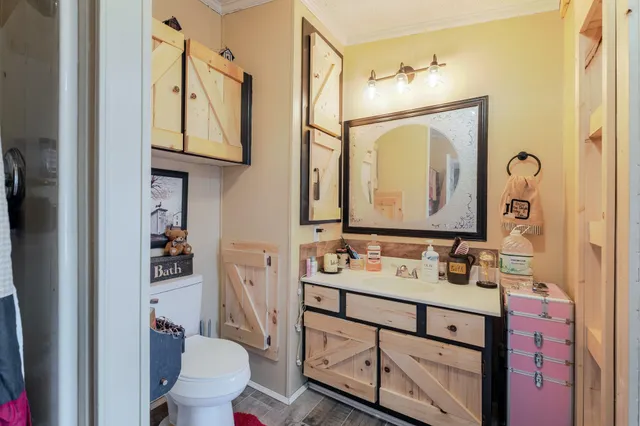 a view of front door with outdoor space