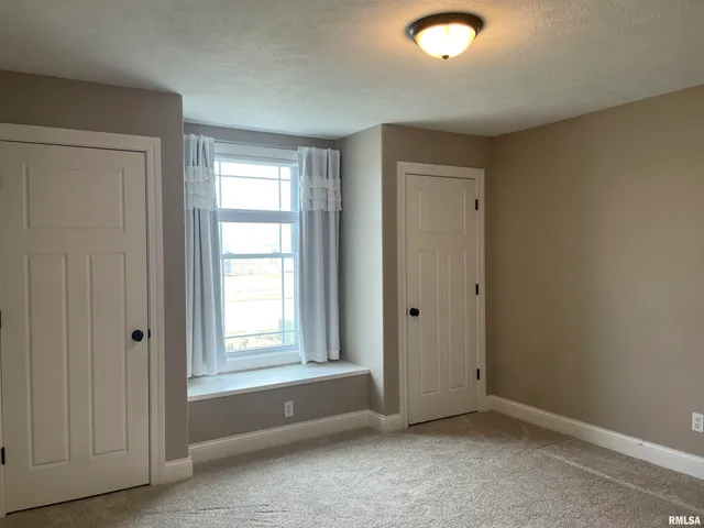 $2,250 | 700 Garvey Lane, Chatham, IL 62629