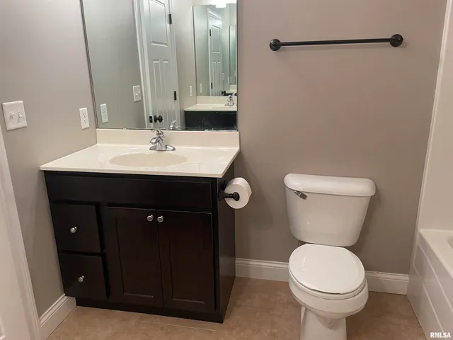 $2,250 | 700 Garvey Lane, Chatham, IL 62629