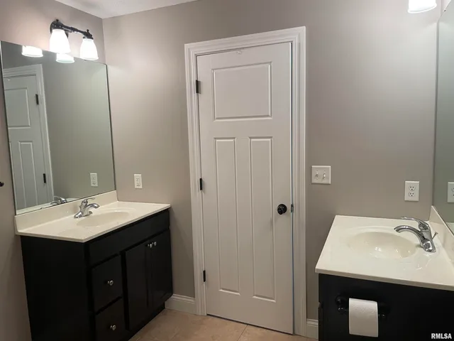 $2,250 | 700 Garvey Lane, Chatham, IL 62629