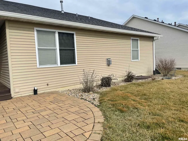 $2,250 | 700 Garvey Lane, Chatham, IL 62629