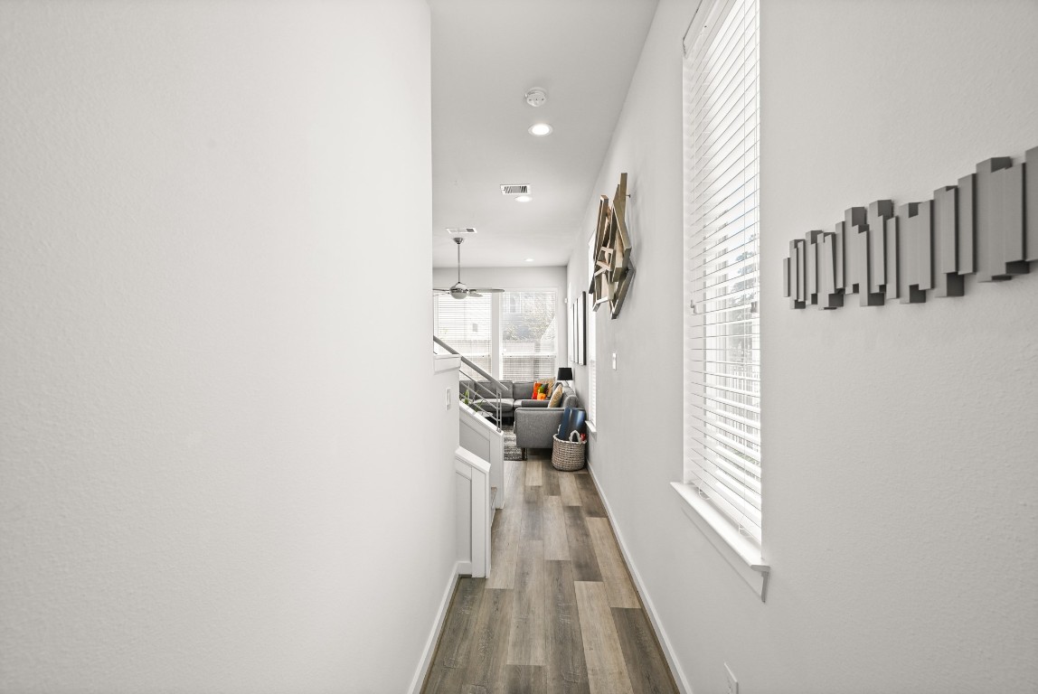 4002 Elser Street Houston, TX 77009 - Photo 10 of 36 a view of a living room with windows