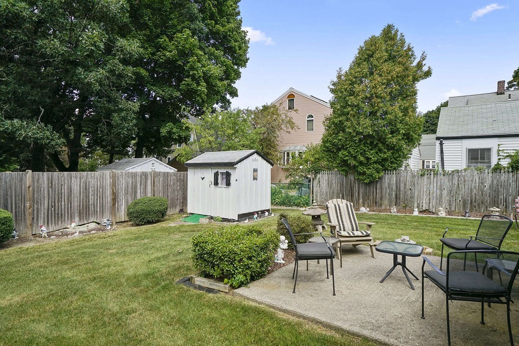 28 Edwards Road Braintree, MA 02184 - Photo 6 of 26 Gallery Image 6