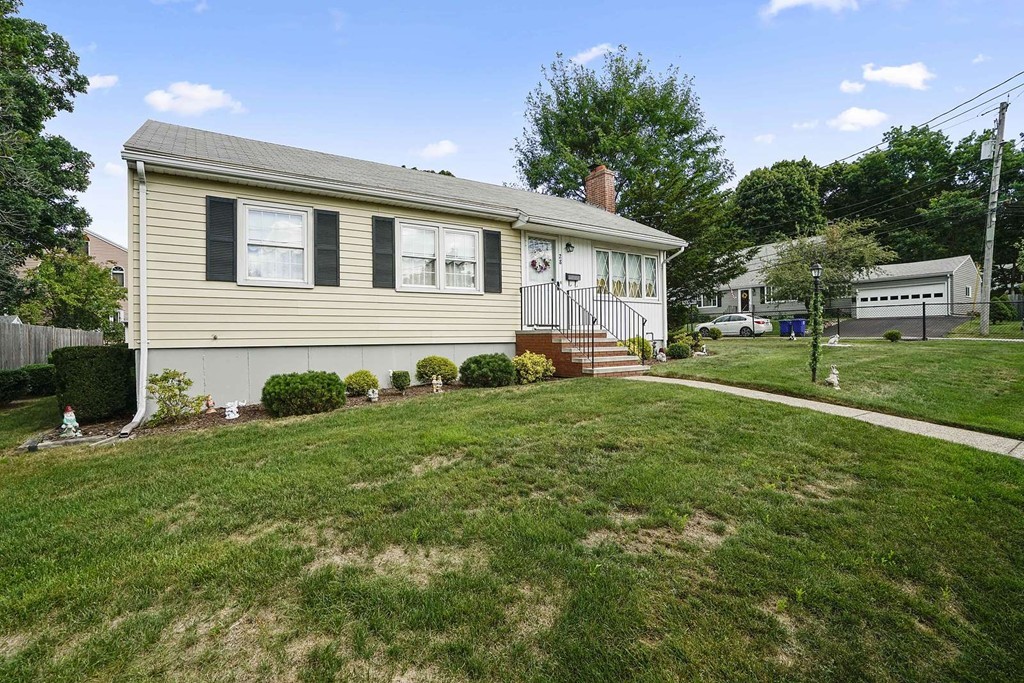 28 Edwards Road Braintree, MA 02184 - Photo 7 of 26 Gallery Image 7