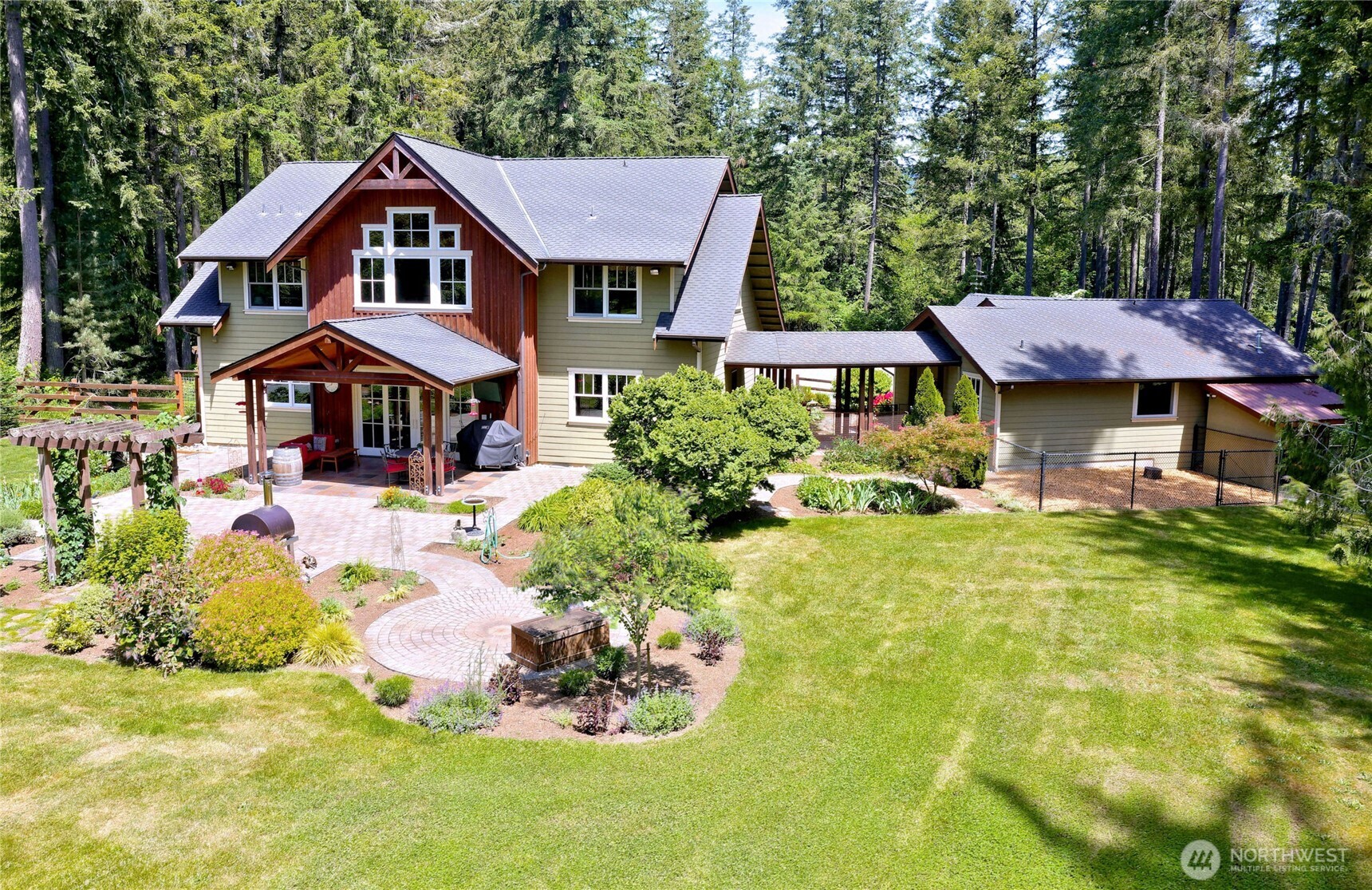 16931 Cedar Grove Road Southeast Maple Valley, WA 98038 - Photo 3 of 39