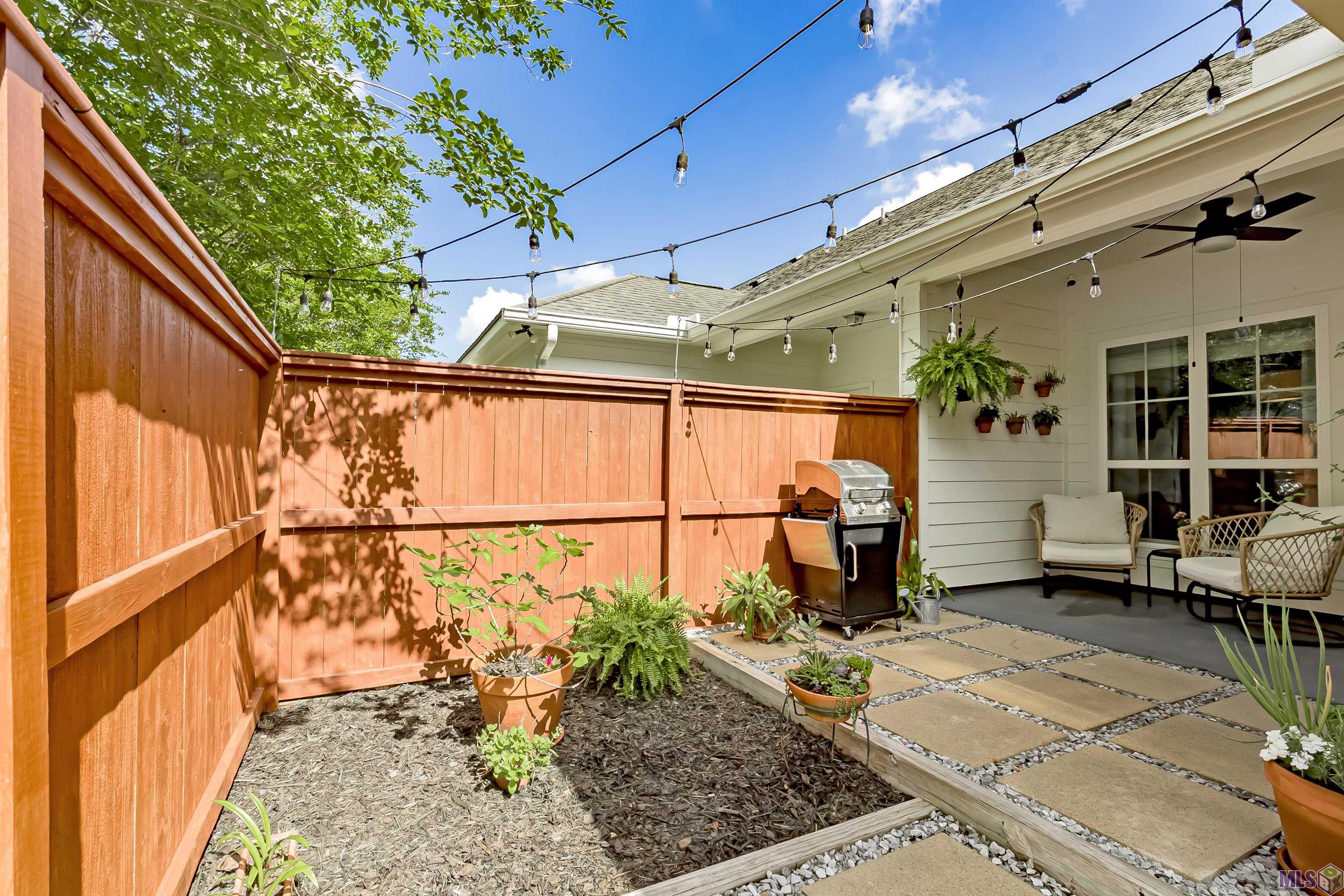 8142 Stonelake Avenue Baton Rouge, LA 70820 - Photo 37 of 39