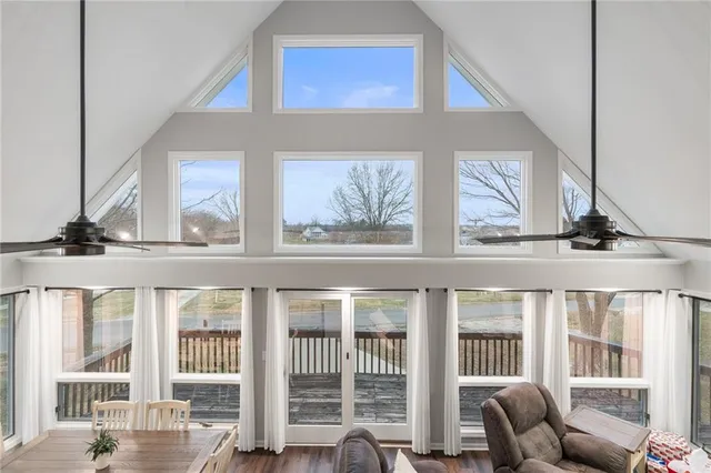 $525,000 | 385 Lake Viking Terrace, Gallatin, MO 64640