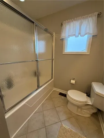 $525,000 | 385 Lake Viking Terrace, Gallatin, MO 64640