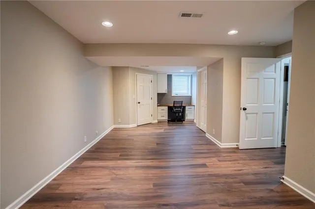 $525,000 | 385 Lake Viking Terrace, Gallatin, MO 64640