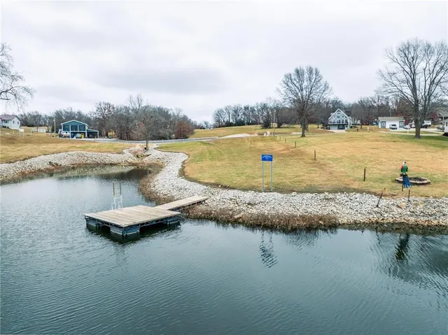 $525,000 | 385 Lake Viking Terrace, Gallatin, MO 64640