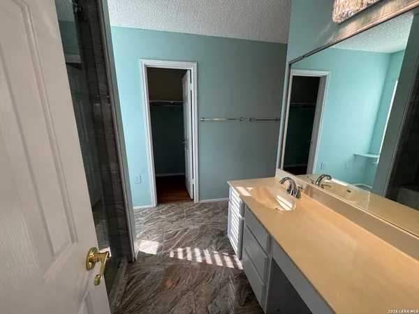 $2,700 | 11514 Cavendish Circle, San Antonio, TX 78251