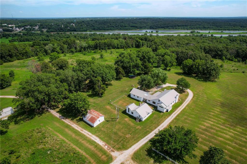 2105 Northeast 315 Pvt Road Osceola, MO 64776 - Photo 14 of 99