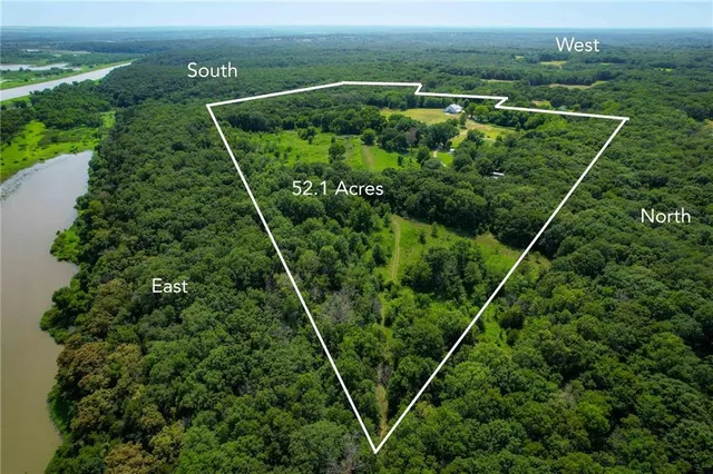 $1,900,000 | 2105 Northeast 315 Pvt Road, Osceola, MO 64776