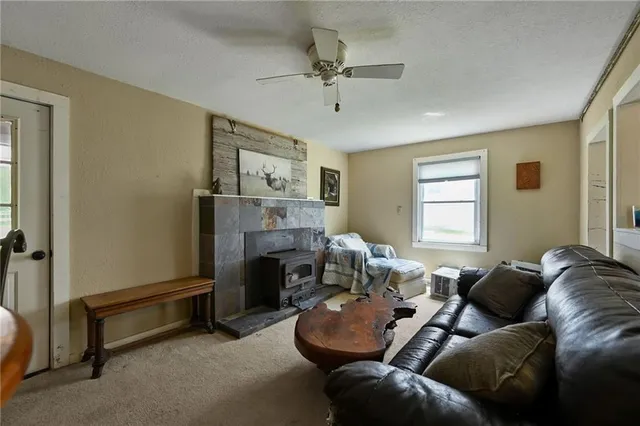 $1,900,000 | 2105 Northeast 315 Pvt Road, Osceola, MO 64776