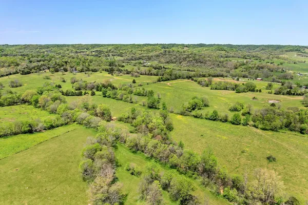 $980,000 | 290 Gladdice Road, Pleasant Shade, TN 37145