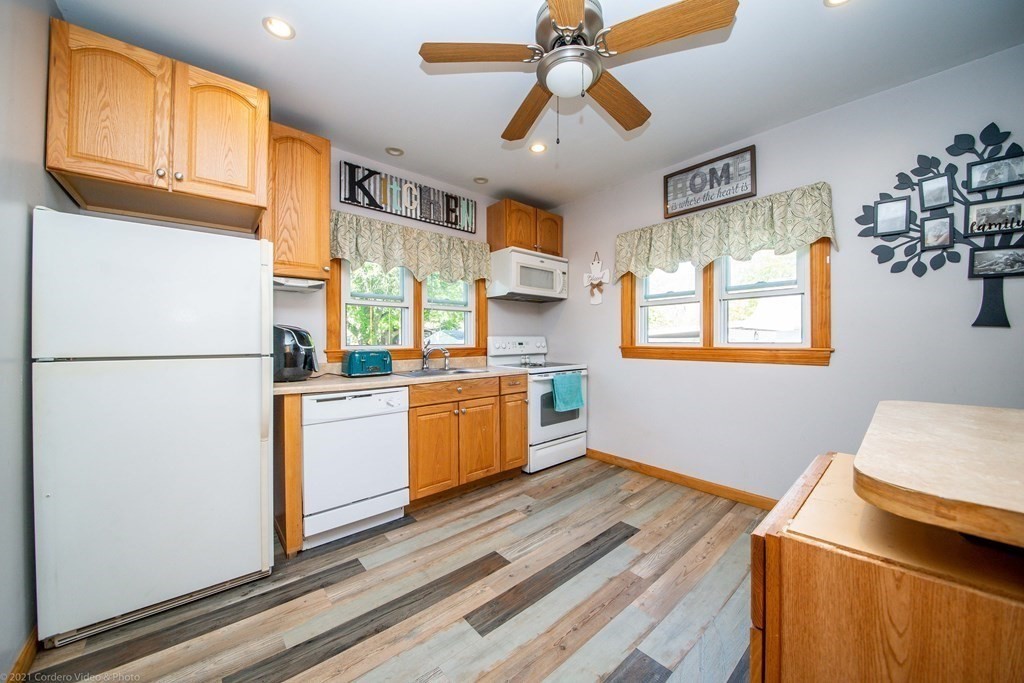 56 Silver Street Taunton, MA 02780 - Photo 12 of 30