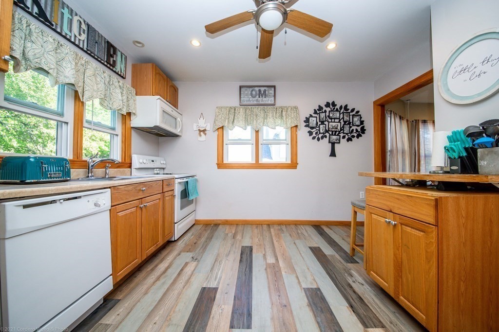 56 Silver Street Taunton, MA 02780 - Photo 13 of 30