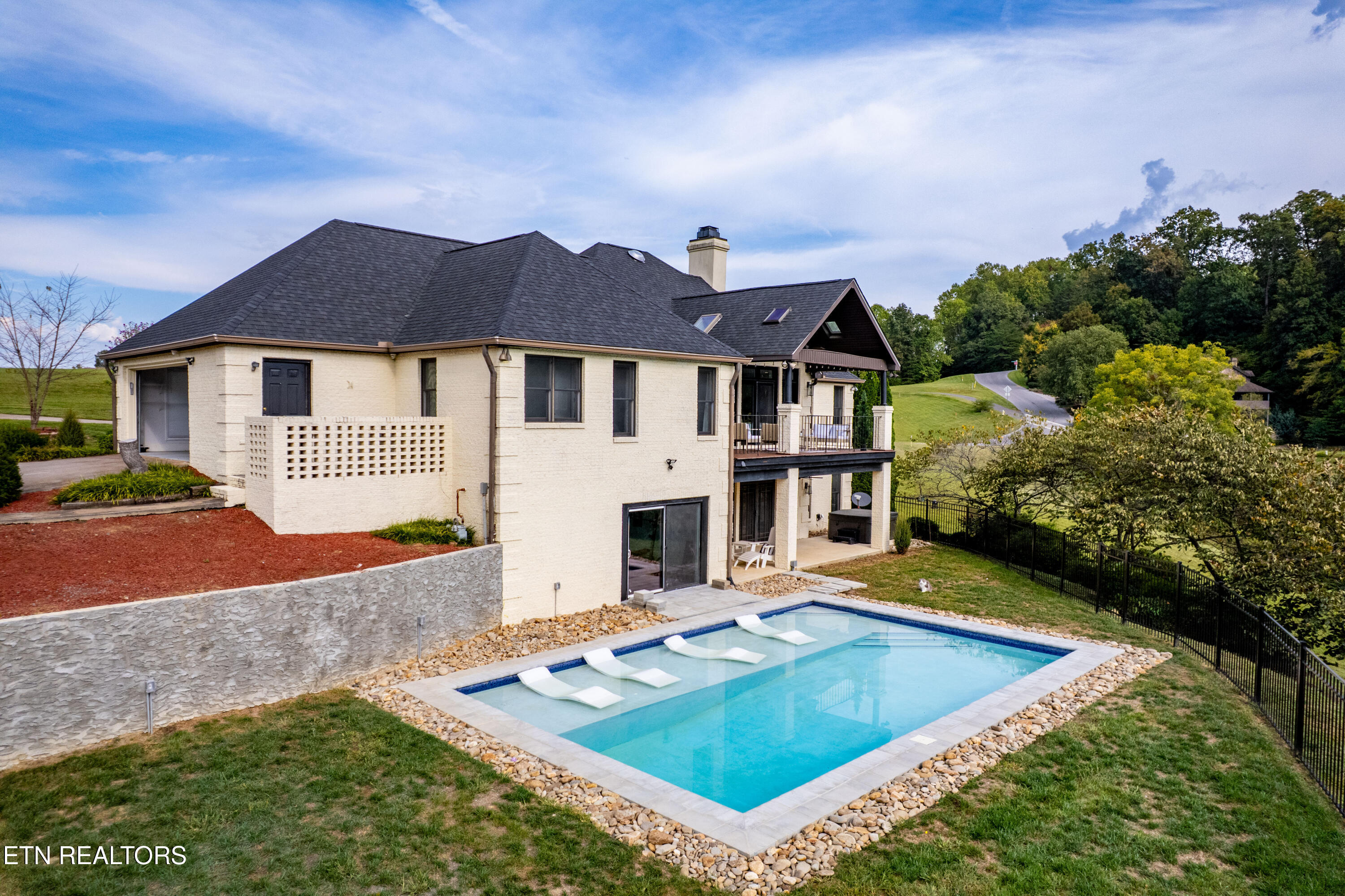225 Bobwhite Trail Sevierville, TN 37876 - Photo 46 of 49 225 Bobwhite Trail-16
