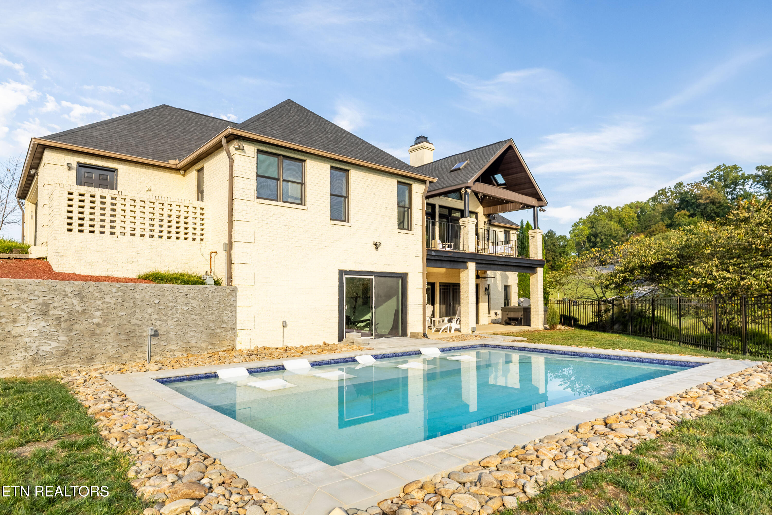 225 Bobwhite Trail Sevierville, TN 37876 - Photo 47 of 49 225 Bobwhite Trail-59