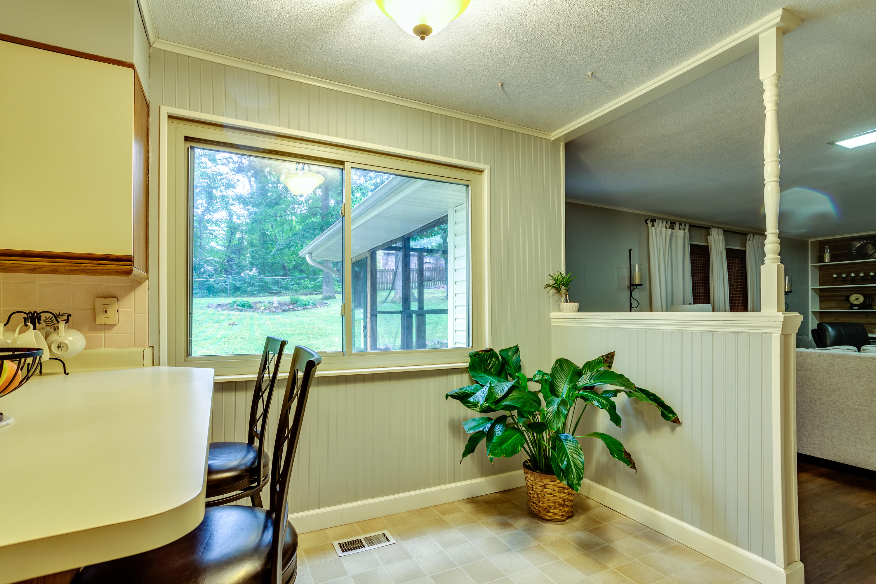 7929 Castlecomb Road Powell, TN 37849 - Photo 11 of 33 011200924-1-7929CastlecombRdPowellTN-SMA