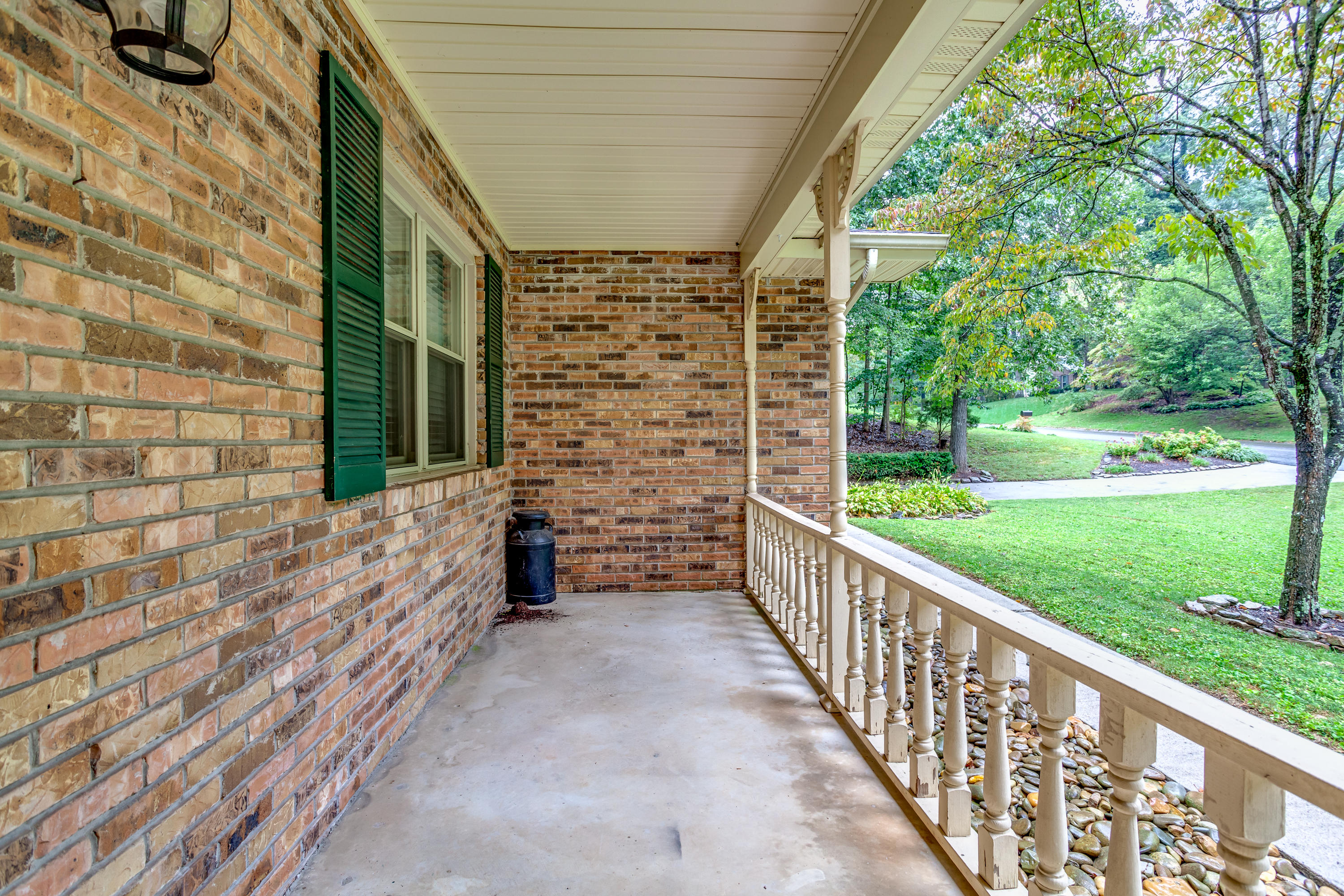 7929 Castlecomb Road Powell, TN 37849 - Photo 4 of 33 004200924-1-7929CastlecombRdPowellTN-SMA