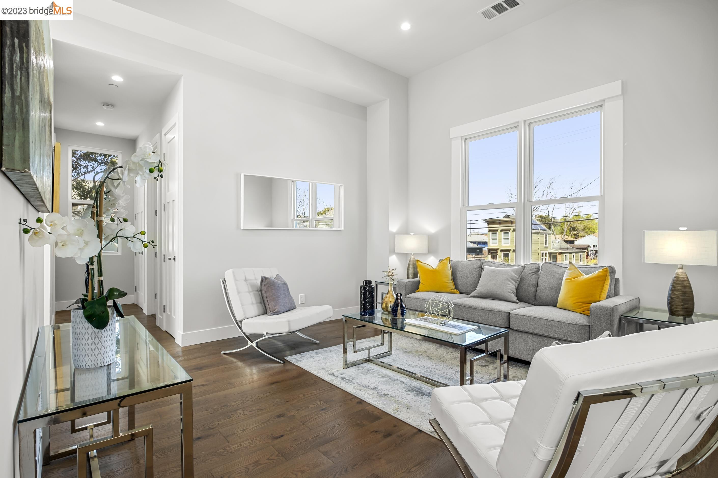 1675 12th Street Oakland, CA 94607 - Photo 4 of 17