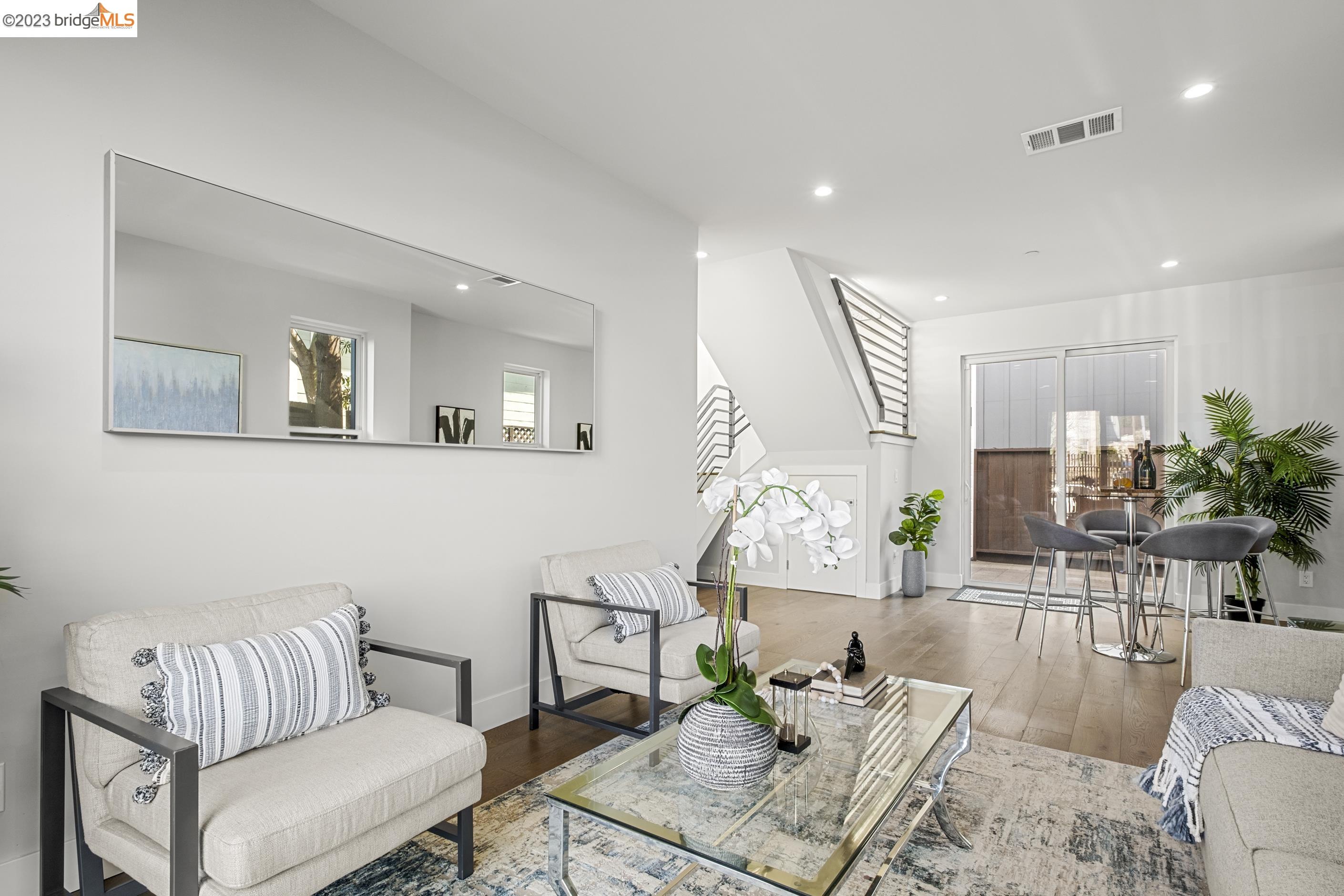 1675 12th Street Oakland, CA 94607 - Photo 10 of 17