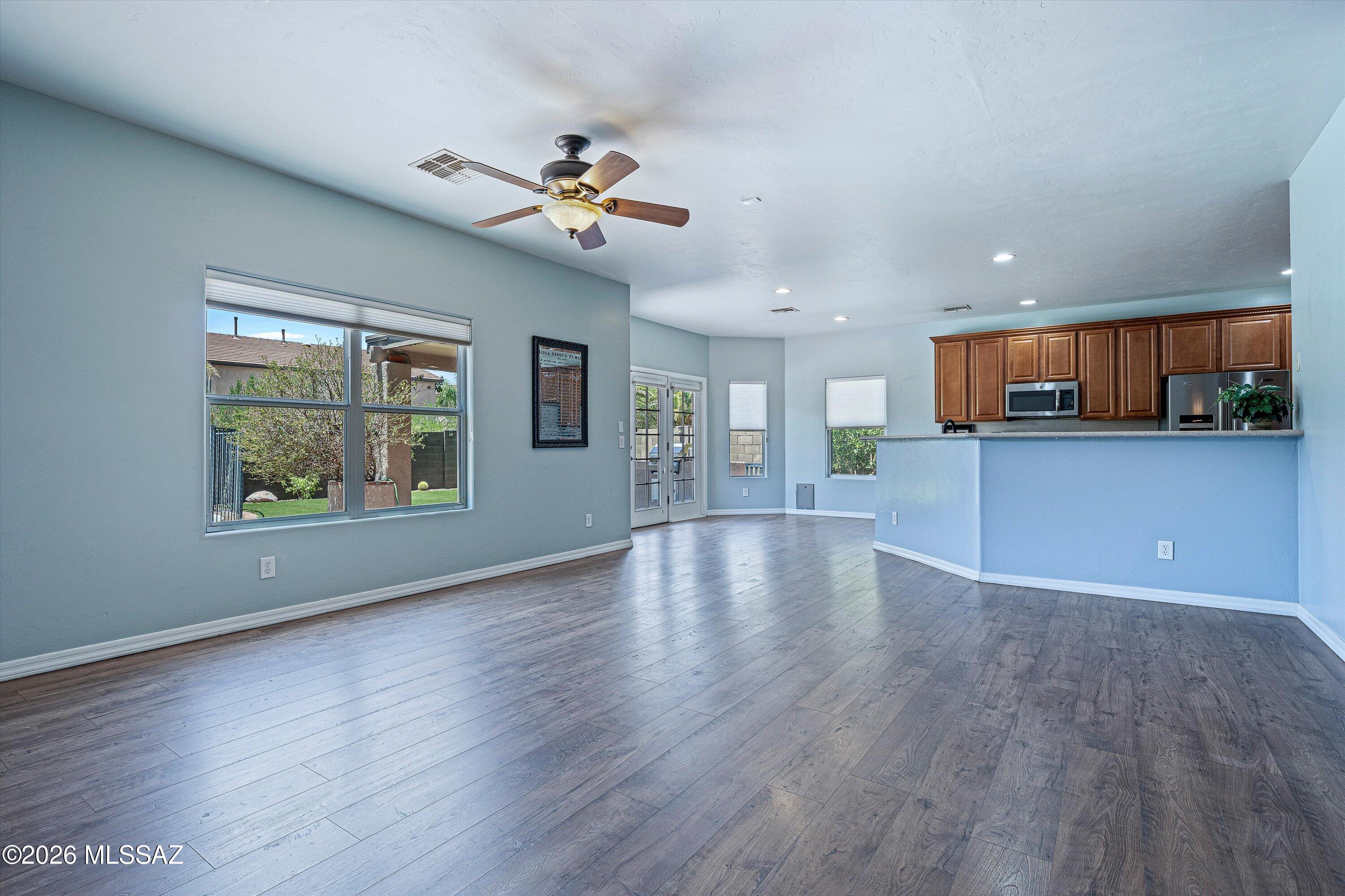 3614 East Canter Road Tucson, AZ 85739 - Photo 11 of 46 15-Family Room