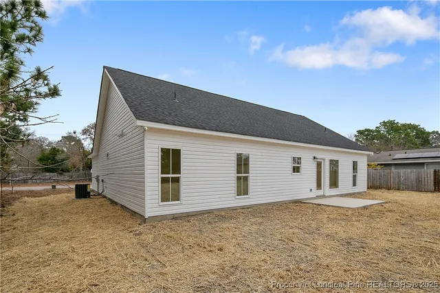 $286,400 | 5803 Labonte Drive, Hope Mills, NC 28348