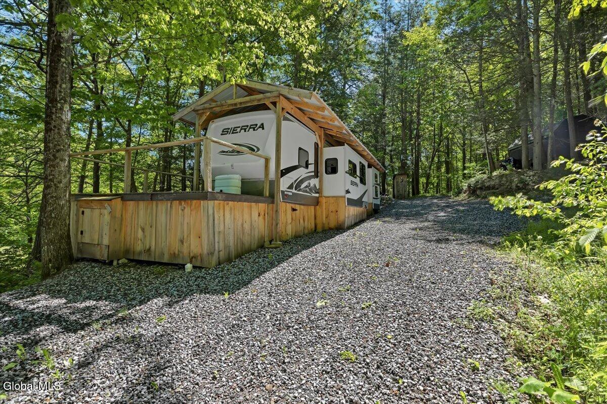 04-882 Stone Store Rd-3