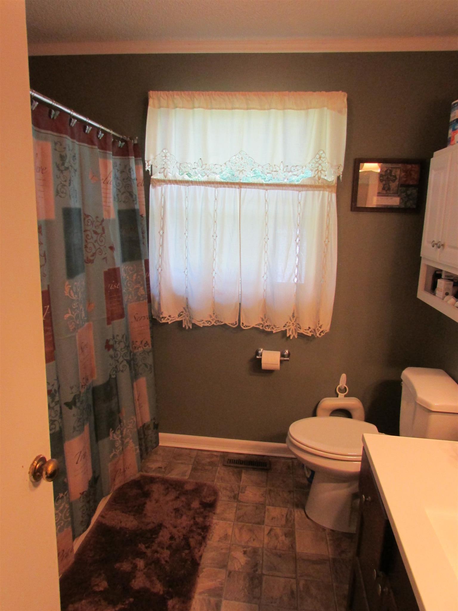 296 Ridgewood Drive Manchester, TN 37355 - Photo 14 of 19 Gallery Image 14