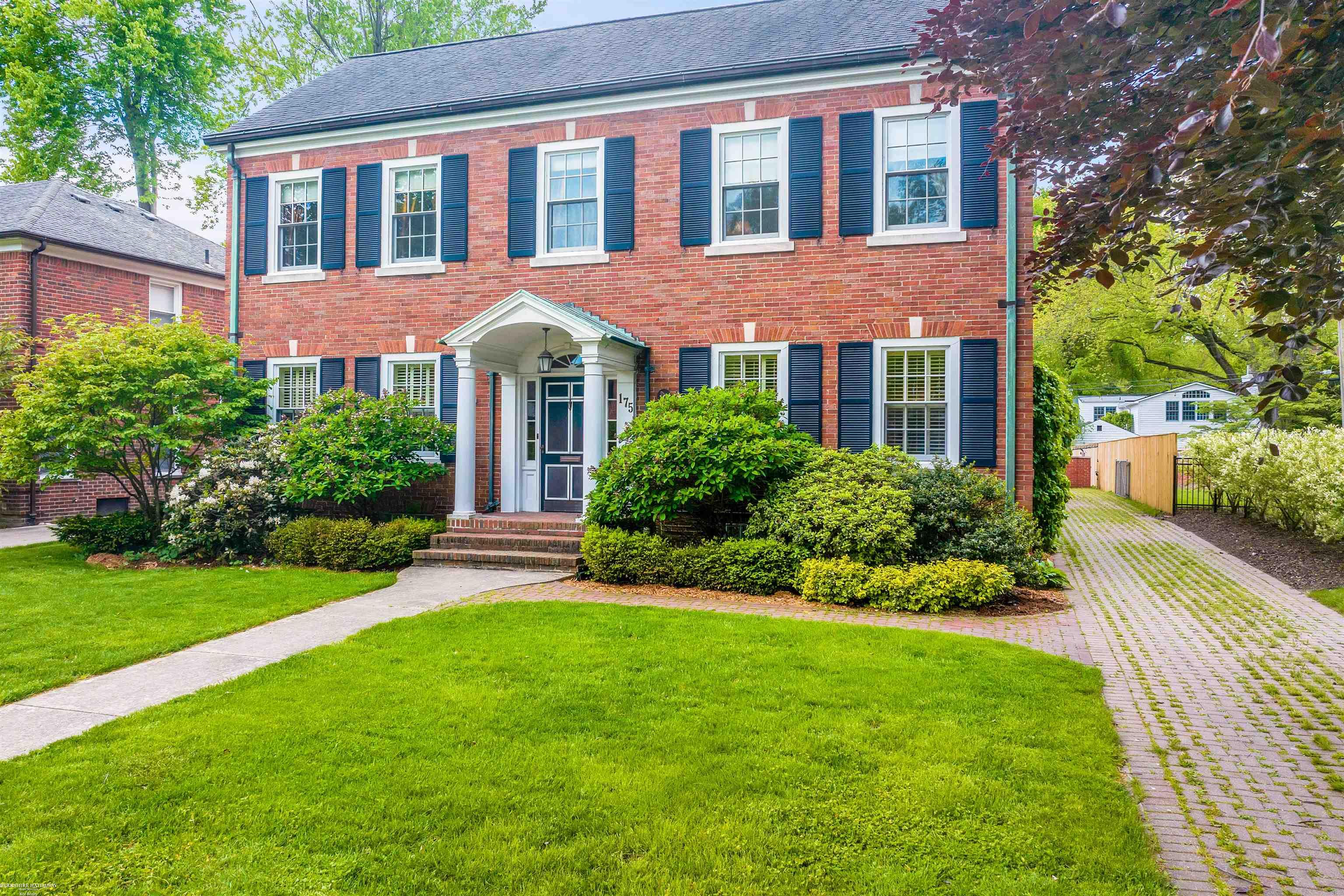 175 Merriweather Road Grosse Pointe, MI 48236 - Photo 74 of 74 50142645-cb7cb3b6-b92b-4d7a-9799-01c6e54e1625.JPG
