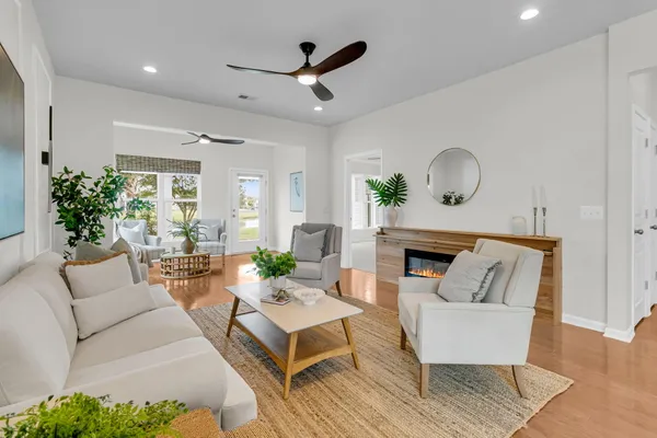 $349,000 | 109 Harbor Point Court, Summerville, SC 29486