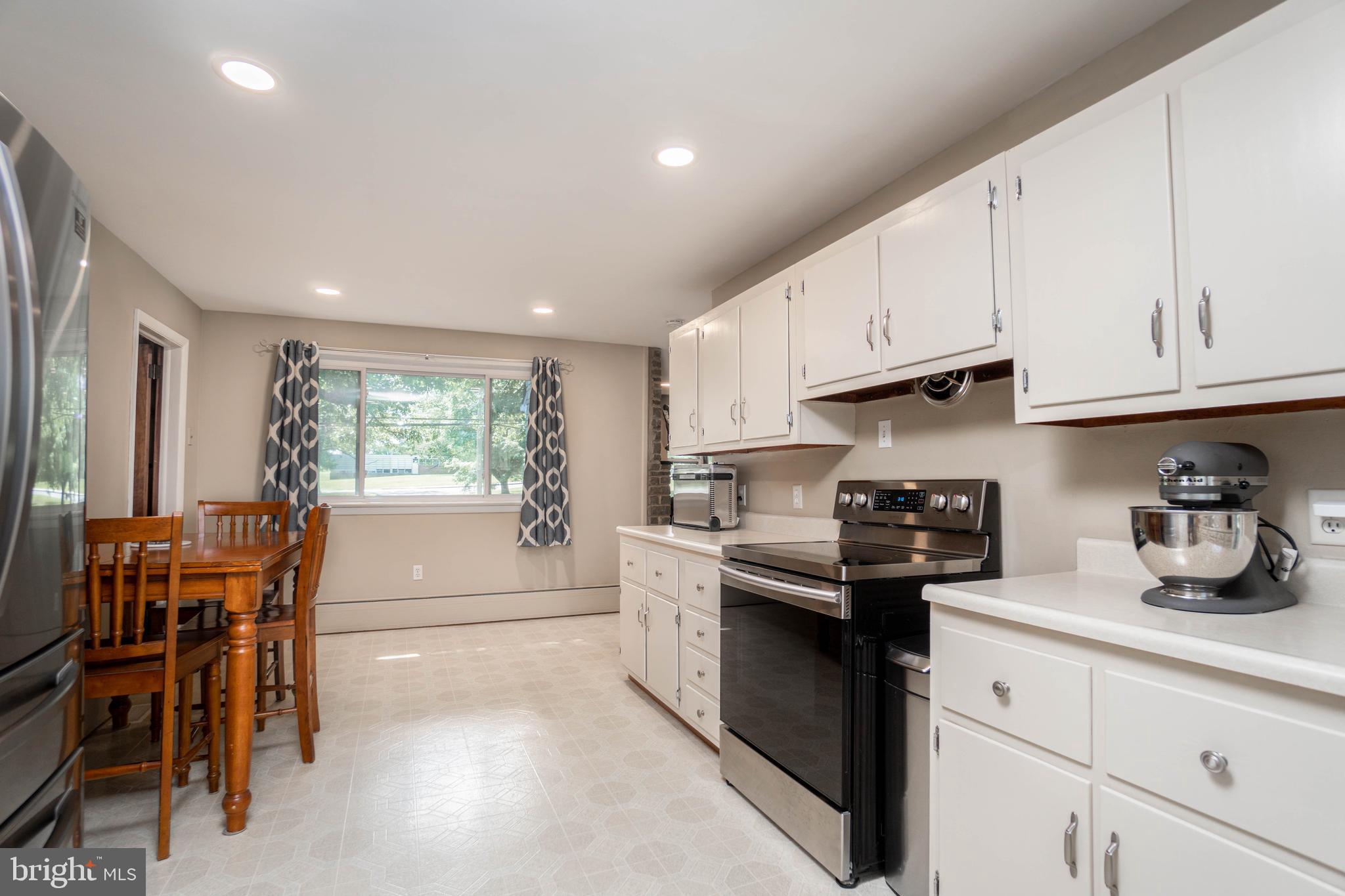 665 Doe Run Road Coatesville, PA 19320 - Photo 12 of 36 Gallery Image 12