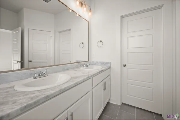 $279,900 | 6322 Fallow Drive, Baton Rouge, LA 70809