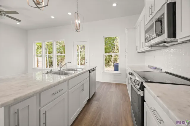 $279,900 | 6322 Fallow Drive, Baton Rouge, LA 70809