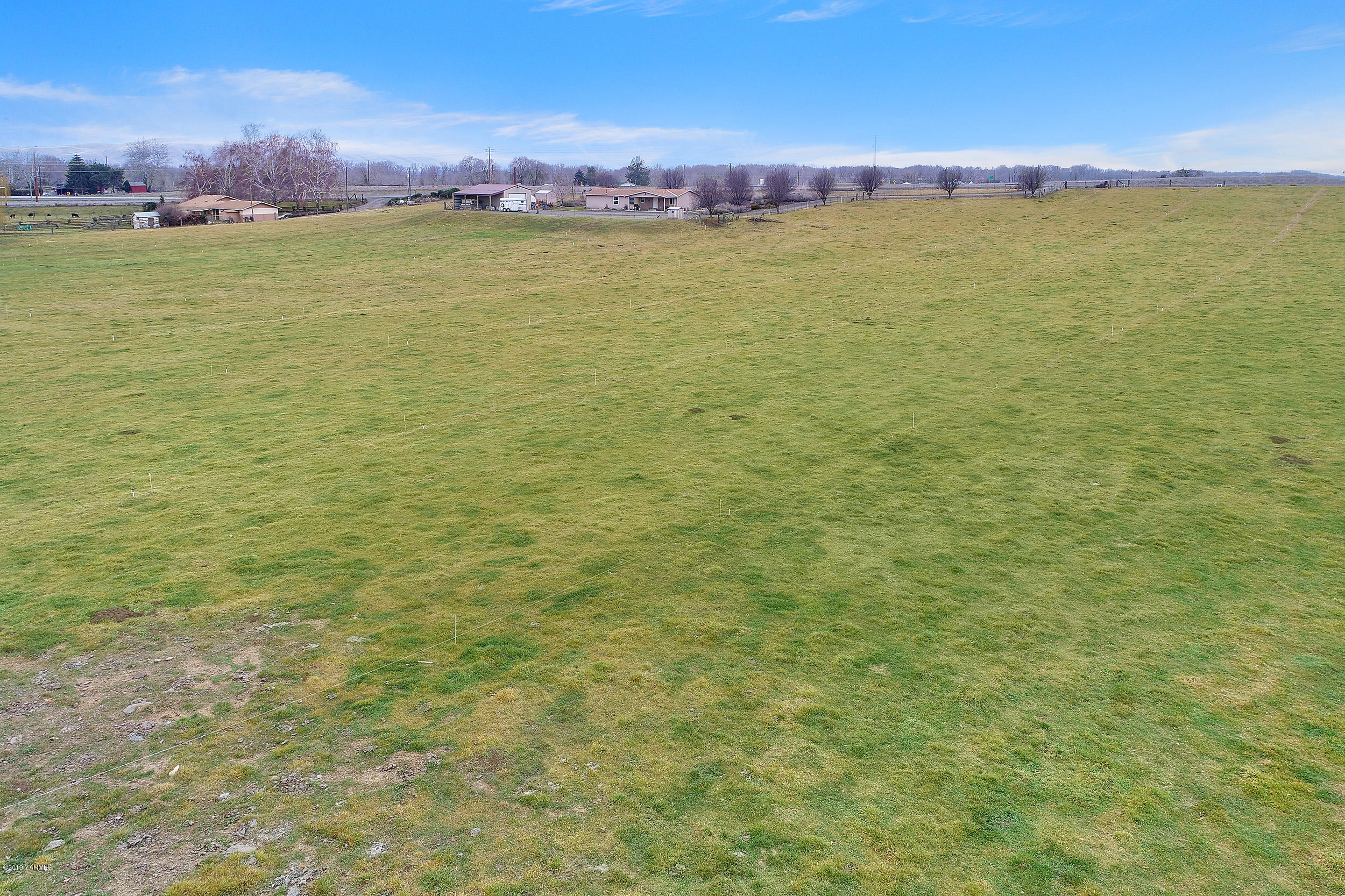 177 Division Road Zillah, WA 98953 - Photo 19 of 23 a view of an ocean