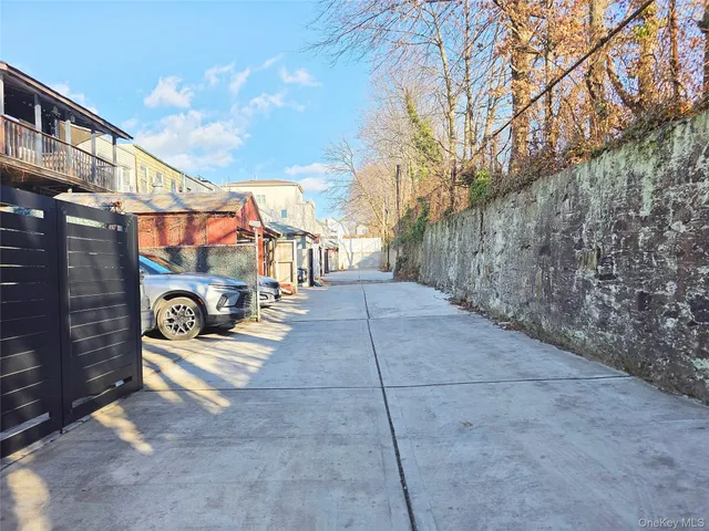 $1,150,000 | 60-48 80th Avenue | Glendale